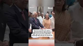 विपक्ष के उपराष्ट्रपति पद के उम्मीदवार रिटायर्ड जस्टिस बी सुदर्शन रेड्डी के नामांकन में जुटे नेता