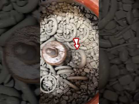 Pria Ini Tak Sengaja Temukan Batu Kristal Ratusan Juta Saat Menggiling Batu ⁉️🥰#shorts