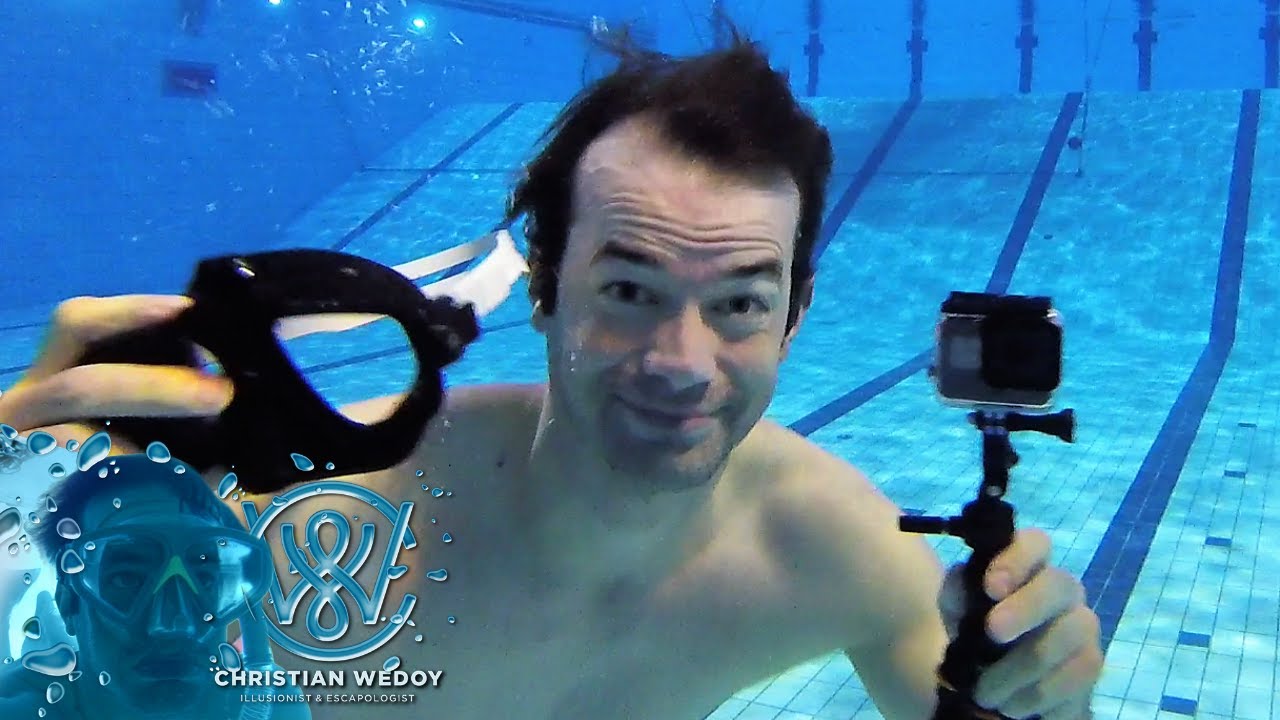 How to film underwater videos In the pool - How to film youtube videos underwater - Christian Wedoy