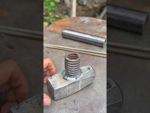 Make hammer handles from springs