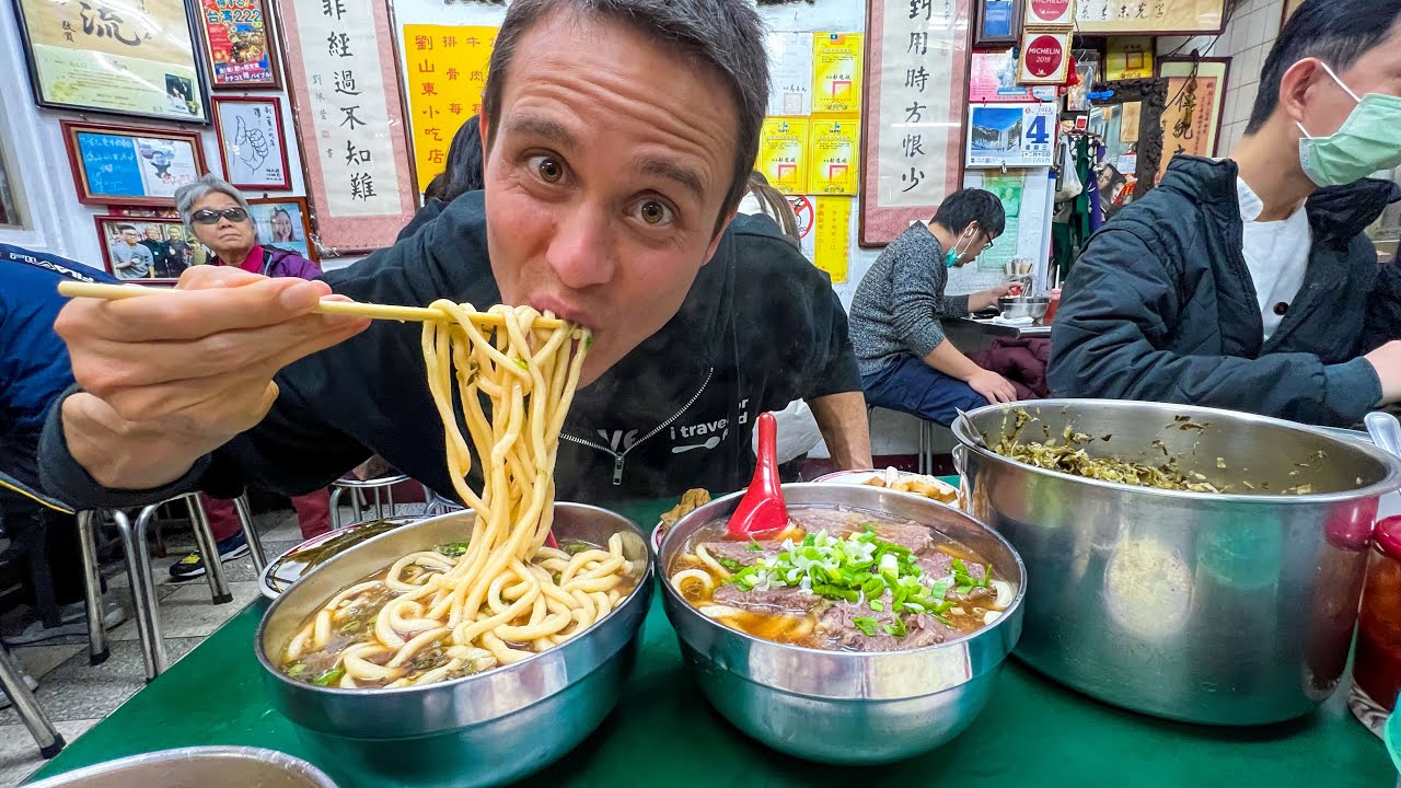 Taiwan Street Food - BEST BEEF NOODLES + 5 Must Eat Foods in Taipei!