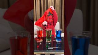 لازم تختار لونها 🤔