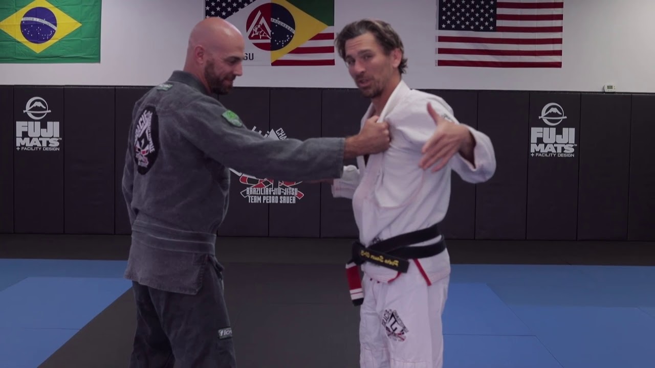 Single-hand collar grabdefense (Bent Elbow)