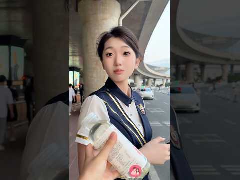 Giả vờ để bạn gái tự về một mình 🥴