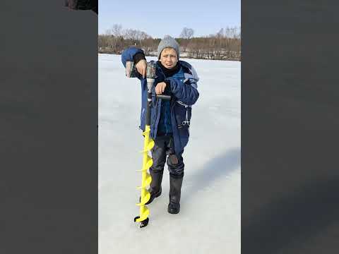 Провернет меня или нет 😀 #ледобур #fishing #fish #рыбалка2024 #ловимрыбу #рыбак #рекомендации