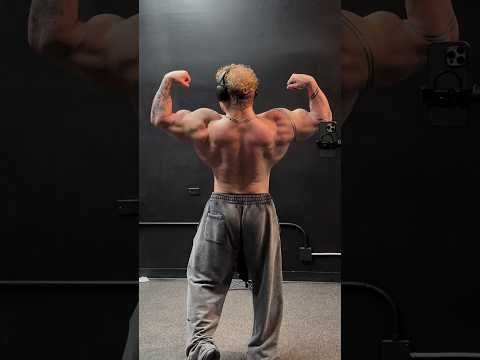 Ready to go to work😤 #latman #youngla #bodybuilding #prep