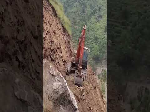 DAĞDA DEV KAYA ÇALIŞMASI