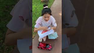 LNF - Cô gái nghèo tốt bụng và những chiếc xe || Rich Car vs Poor Car #shorts