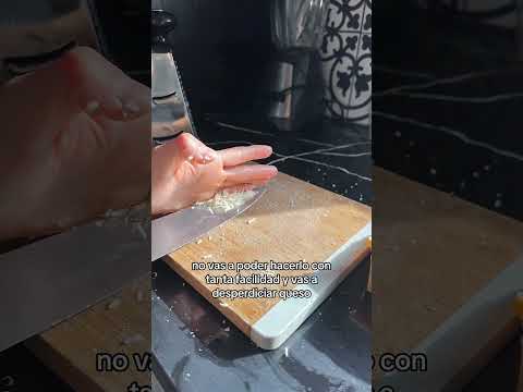 NO hagas esto cuando ralles queso! #food #cookingtips #tips #cooking #cocina