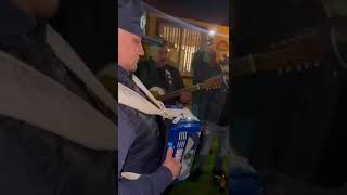 Gerardo Díaz le compone una canción a Chuy de Originales! Y hace llorar a Chuy Chávez Jr