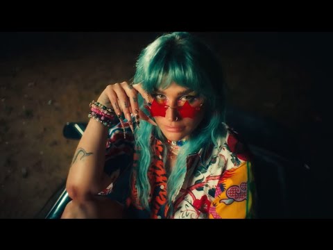 Charli XCX - spring breakers featuring kesha (official music video but it's not cause it's fan made)