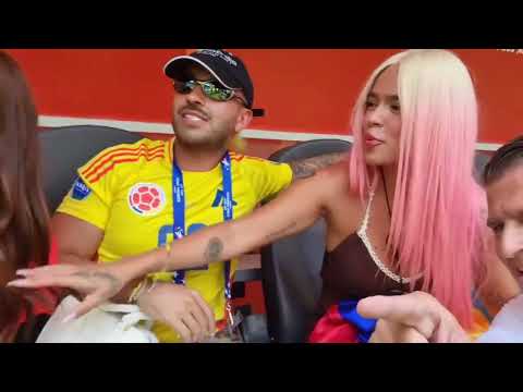 Karol G y Feid Apoyando a su selección 🇨🇴🇨🇴🇨🇴 Colombia y Argentina 🏆