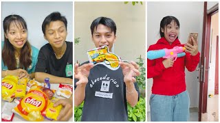 Good friend share snack 🥳  Gun Toy: noob vs pro vs hacker 🔫 by LNS #short