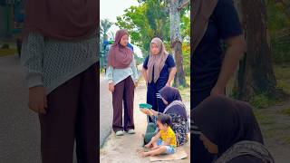 Poor Woman Begs for Help 💔 | Heart Touching Humanity Story