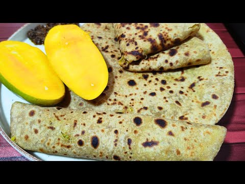 बारिश के मौसम में बनाएं एकदम पारम्परिक तरीके से चने दाल का पराठा। chane dal ka paratha