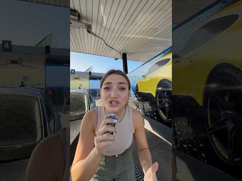 Come lavare una macchina messa cosรฌ ๐๐ผ๐ณ #car #humor #comedy #automobile