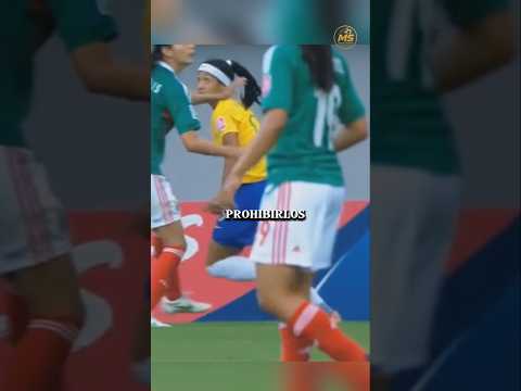 4 Movimientos de Fútbol que FIFA PROHIBIÓ 🚫⚽ #fútbol #footballer #shortsviral