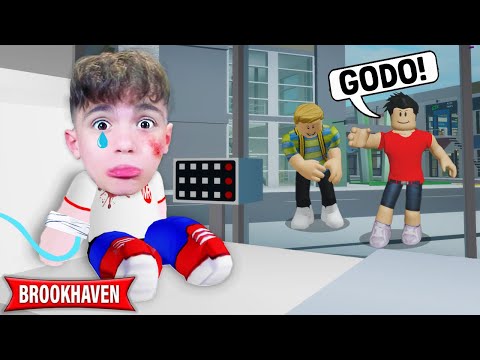 MIO FIGLIO SI È FATTO MALE MA A NESSUNO IMPORTA DI LUI su BROOKHAVEN ROBLOX!😢