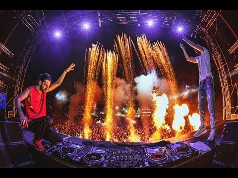 Dimitri Vegas & Like Mike vs Ummet Ozcan & Brennan Heart - Beast (LIVE Tomorrowland 2019)