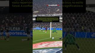 Gol de bico do Samuel Lino no estilo futsal