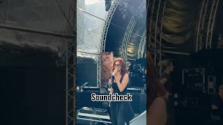 Auch beim Soundcheck darf „Das kann uns keiner nehmen“ nicht fehlen. 🎶