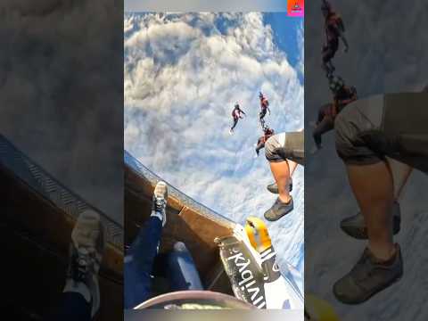 स्काई डाइविंग के दौरान बादलों का असली राज़😱 #facts