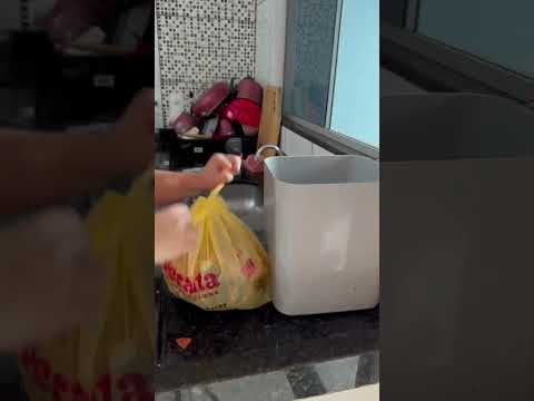 Quando o marido chega mais cedo #asmr #cleaning #limpeza #faxina #shorts