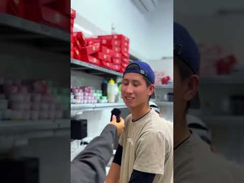 Кто лучше всех исполнил песню ?😂👇🏻