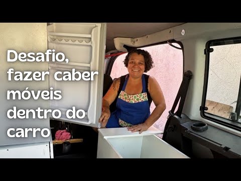 Aos 53 anos, ela está construindo sozinha seu motorhone #doblohome