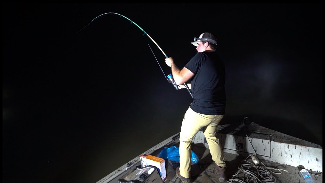 NIGHT FISHING for GIANT Alligator Gar (Camping)