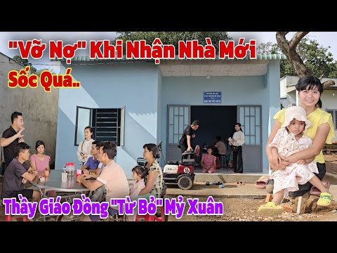Bất ngờ "vỡ nợ" khi thiếu nữ 17 tuổi dùng hai tay làm chân có con nhận nhà mới khiến cả làng xôn xao
