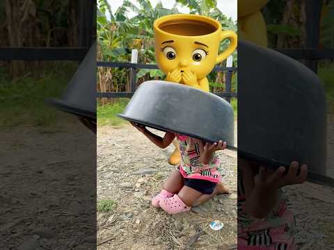 Valerina Capuchina no sabía lo que su mamá escondía… ¡hasta que vio las papitas! 😱🍟