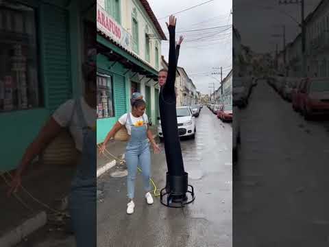 Foi ver o que era e tomou um susto😱 #piadasrapidas #meme #humor