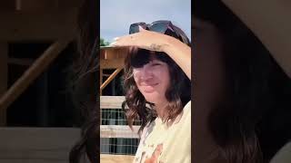 So weird that I’m in Las Vegas…yet I’m still at home making videos! #katievanslyke #horses