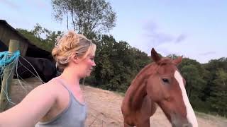 TU GRINGA FAVORITA ❤️ en el rancho 🐴