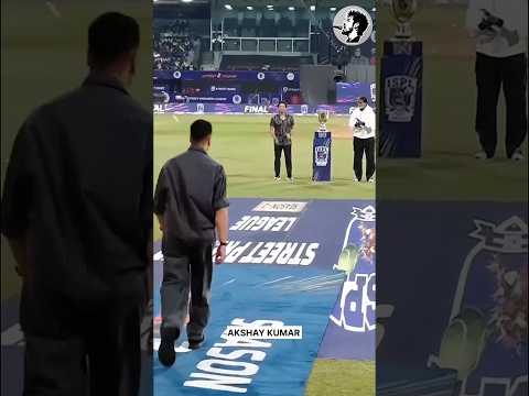 Sachin Tendulkar Amitabh Bachchan and Akshay Kumar In The Stadium ๐คฏ๐ฅ|| #shorts #trending #viral