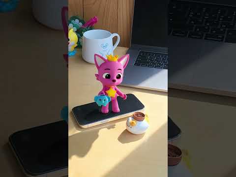 Pinkfong keluar dari HP! #shorts