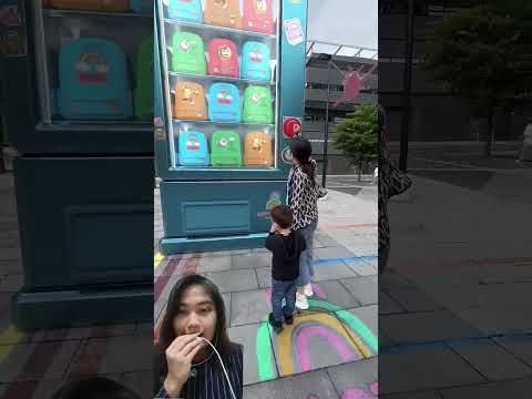 KAMU SUKA TAS WARNA APA ? #funny #shorts #viral #shortvideo #comedy