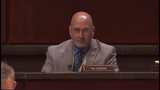 Higgins: In DC, the Federal Government Sells Treasury Bonds to Finance Deficit Spending