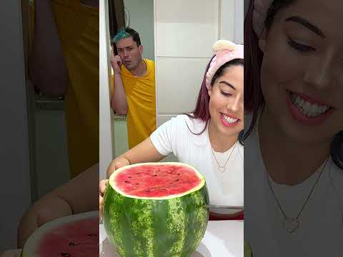 Não é assim que Esconde Coca Cola