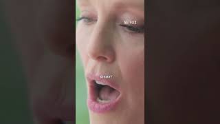 ok but would you and your bestie do THIS Sirens #JulianneMoore #MillyAlcock #SirensNetflix