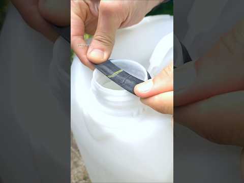 Really practical life hack with a piece of a bicycle tube and plastic bottle #shorts #diy #tricks