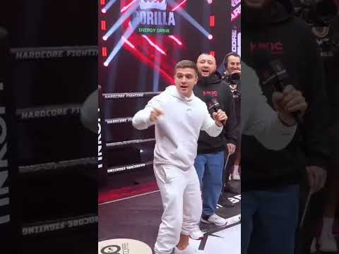 "Че ты, как девочка?" Фарид Ядуллаев 🆚 Гор Туманян👊#shorts #мма #попмма #фара #драка #бои #нокаут