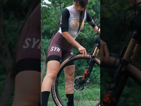 더울때는 산이 최고지 #자전거타는여자 #운동하는여자 #자전거 #cycling