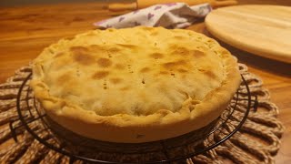 TORTA SALATA CROCCANTE CON PATATE E FORMAGGIO – IMPASTO INFALLIBILE (PASTA MATTA) 🥧✨