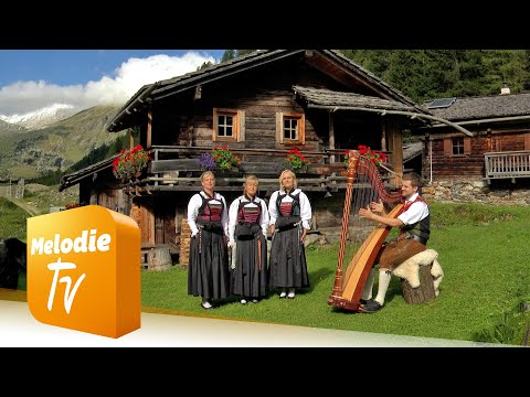 Matreier Sängerinnen mit Leo - Des Dirndle wos zum Tanzbodn geht (Offizielles Musikvideo)