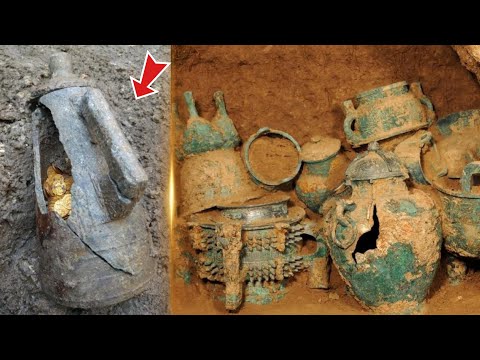 Incredible Treasures Discovered with Metal Detector! Treasure Found