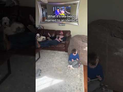 They always wait for each other lol #identicaltwins #marriage #twinlife #comedy #family #familyvlog