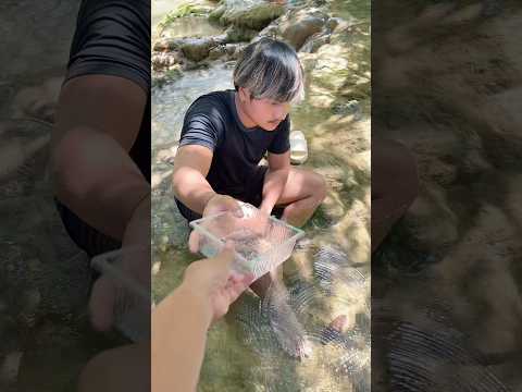 มาลุ้นกัน! จะได้กี่ตัว? 🐠💦#ลองดู #พีคตอนจบ #waterfall #หมูหมีจัดให้ #เอ็นจอยคับผม