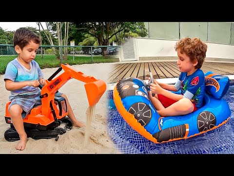 ESCAVADEIRA no PARQUINHO de AREIA - CARRINHOS - BOIAS na PISCINA - Vídeo Infantil para Crianças